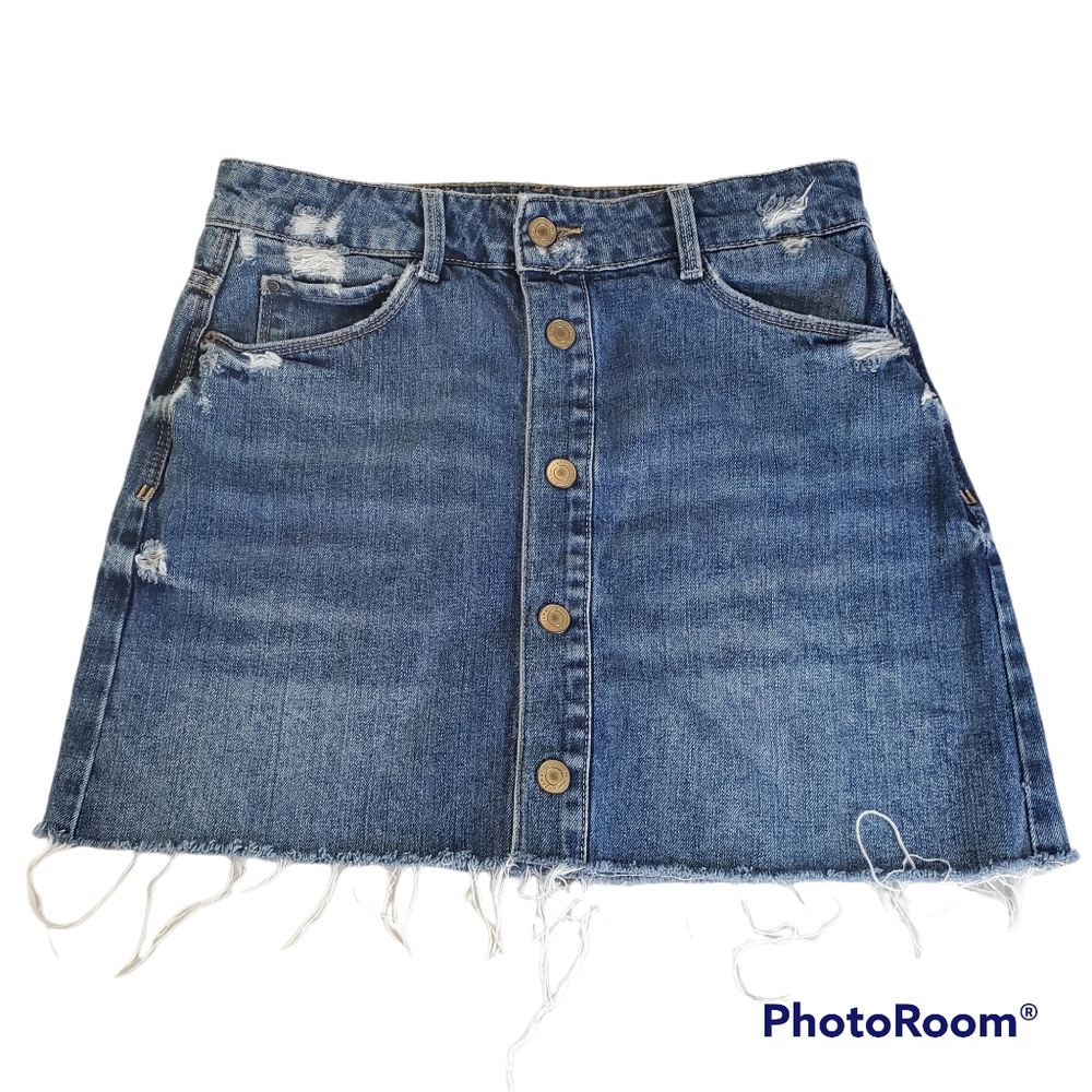 Zara denim jean mini skirt raw hem distressed button down‎ size small